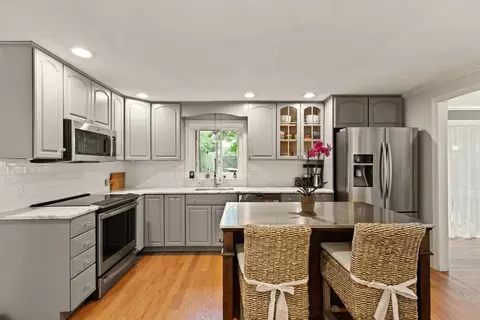 26 James St, Beverly, MA 01915 photo 12