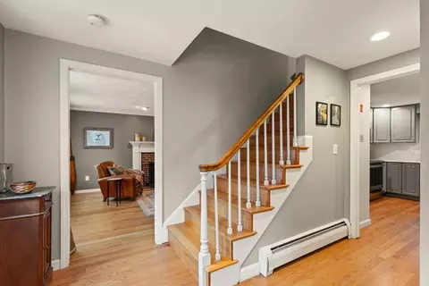26 James St, Beverly, MA 01915 photo 4