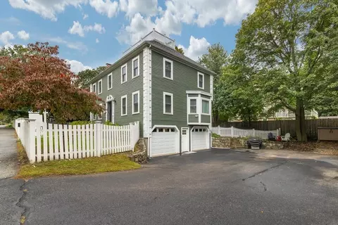 26 James St, Beverly, MA 01915 photo 3