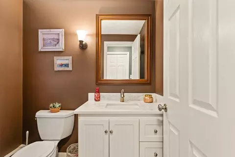 26 James St, Beverly, MA 01915 photo 25