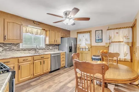 133 Ardmore St, Springfield, MA 01104 photo 4