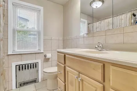 133 Ardmore St, Springfield, MA 01104 photo 27