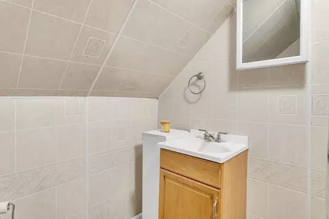 133 Ardmore St, Springfield, MA 01104 photo 32