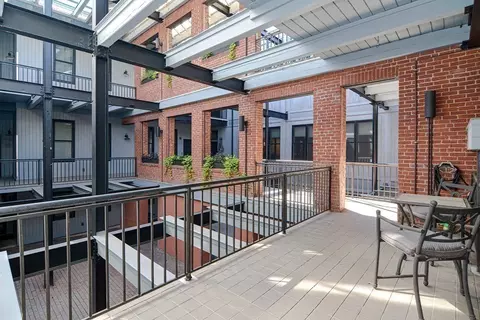 406 Lincoln St #204, Marlborough, MA 01752