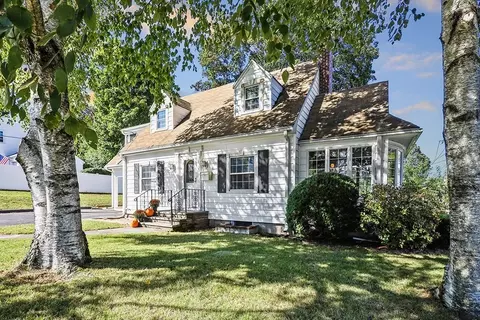 5 Carpenter St, Norwood, MA 02062