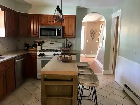 8 Hardy St, Danvers, MA 01923 photo 10