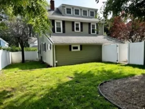8 Hardy St, Danvers, MA 01923 photo 24