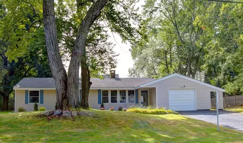 44 Ruthellen Rd, Chelmsford, MA 01824