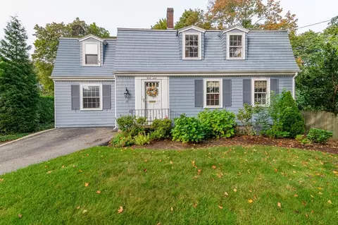49 Middle St, Weymouth, MA 02189