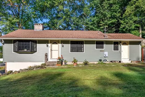 73 Northridge Rd, Westfield, MA 01085