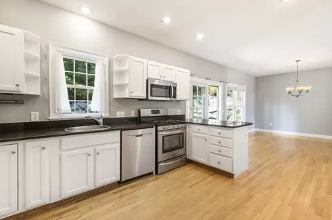 39 Knowlton Cir #39, Upton, MA 01568 photo 9