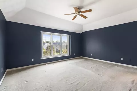 39 Knowlton Cir #39, Upton, MA 01568 photo 12