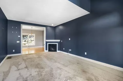 39 Knowlton Cir #39, Upton, MA 01568 photo 2