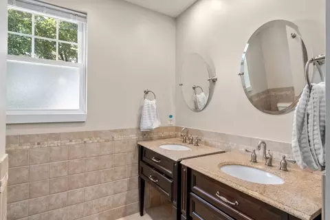 33 Horace St, Needham, MA 02494 photo 12