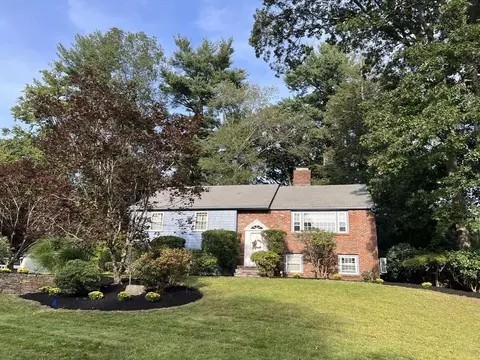 14 Laurel Rd, North Reading, MA 01864