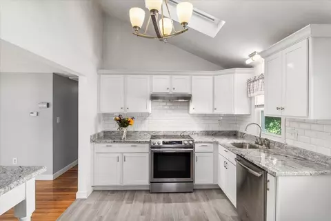 83 Hooper Rd, Dedham, MA 02026 photo 10
