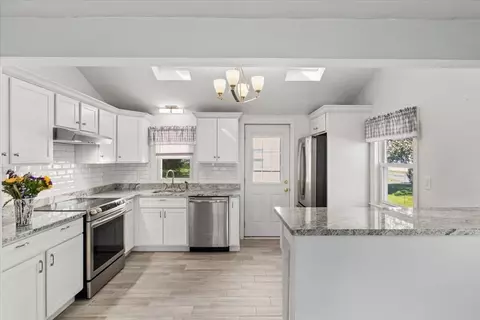 83 Hooper Rd, Dedham, MA 02026 photo 8