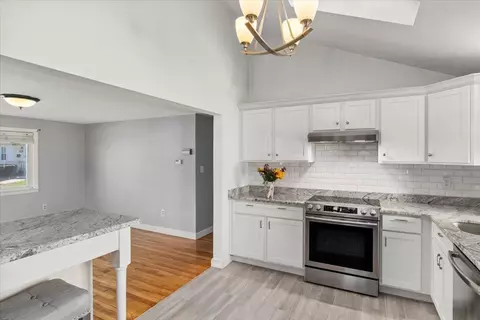 83 Hooper Rd, Dedham, MA 02026 photo 9