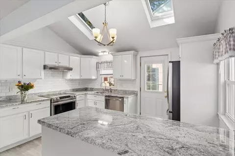 83 Hooper Rd, Dedham, MA 02026 photo 14