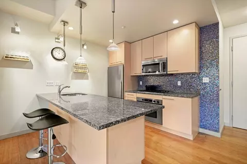 35 Fay St #208, Boston, MA 02118