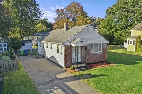 13 Harriett Ave, Burlington, MA 01803