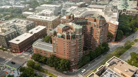 10 Rogers St #208, Cambridge, MA 02142
