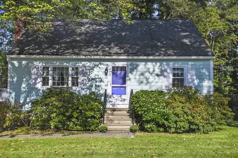 25 Ruth Ave, Dracut, MA 01826