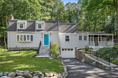 158 Wood St, Hopkinton, MA 01748