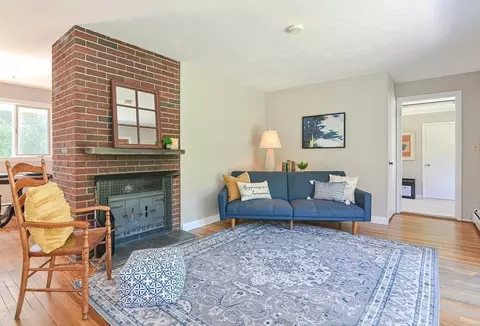 32 Whitcomb Dr, Lancaster, MA 01523 photo 3
