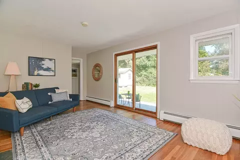 32 Whitcomb Dr, Lancaster, MA 01523 photo 2