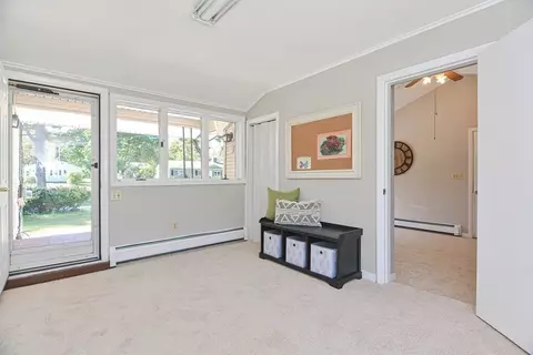 32 Whitcomb Dr, Lancaster, MA 01523 photo 8