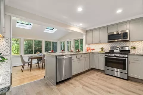 3 Minot Ave, Acton, MA 01720 photo 9