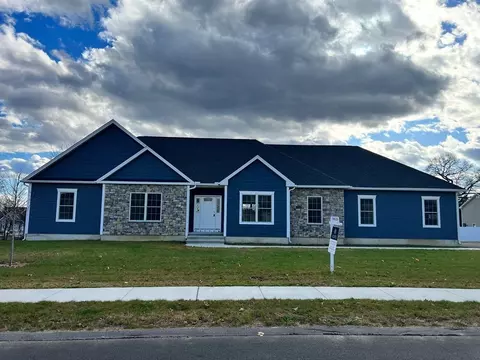 12 Damato Way, Agawam, MA 01001