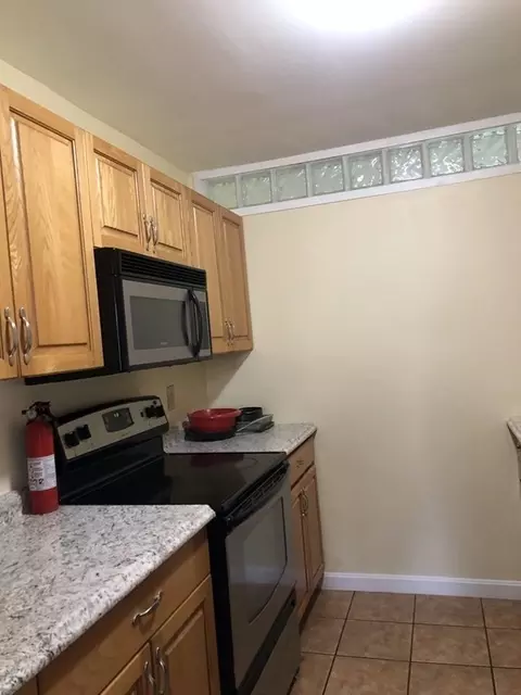 170 E Hadley Rd #92, Amherst, MA 01002 photo 4