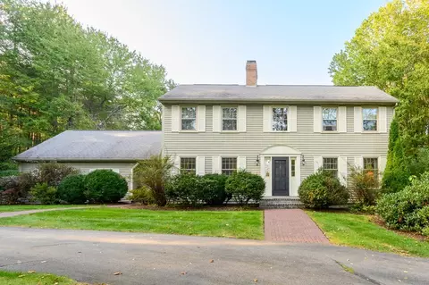 1 Fox Run Rd, Sterling, MA 01564