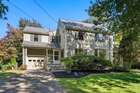 580 Quinobequin Rd, Newton, MA 02468