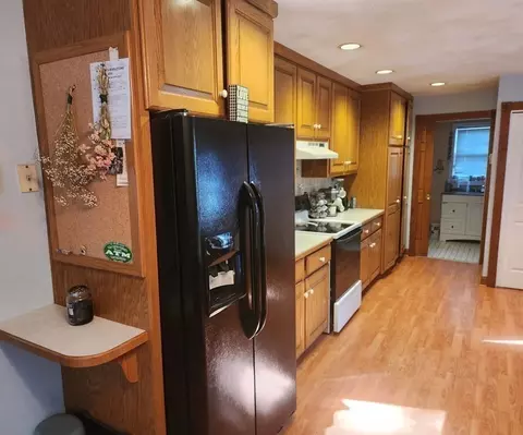 10 Dewey St, Saugus, MA 01906 photo 5