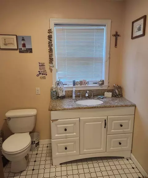 10 Dewey St, Saugus, MA 01906 photo 12