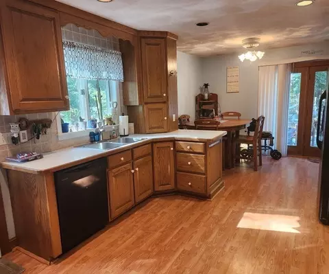 10 Dewey St, Saugus, MA 01906 photo 6