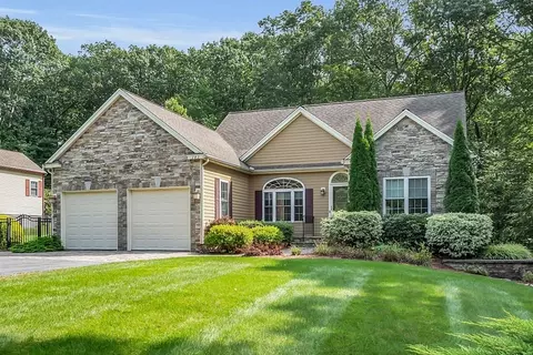 183 Nicholas Dr, Lancaster, MA 01523
