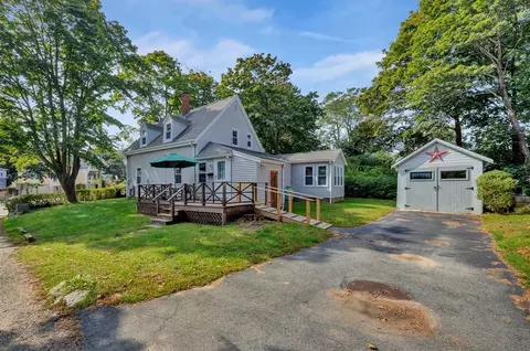 1050 Washington St, Gloucester, MA 01930 photo 3