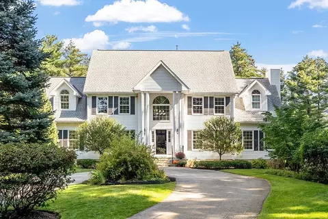 83 Weldon Farm Rd, Rowley, MA 01969