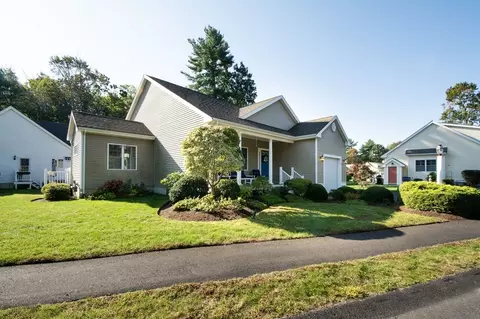 1 Tanglewood Ln #1, Rockland, MA 02370