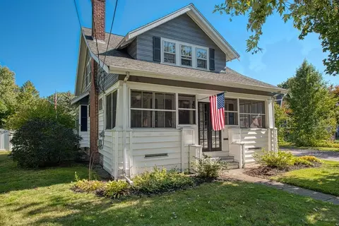 8 Clifford St, Taunton, MA 02780