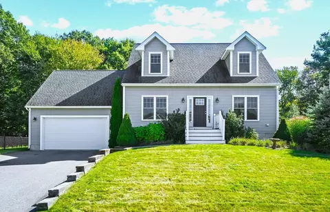 1 Dornoch Rd, Taunton, MA 02780
