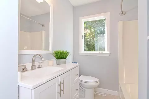 34 Bennett St, Hudson, MA 01749 photo 24