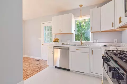 34 Bennett St, Hudson, MA 01749 photo 15
