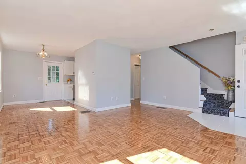 34 Bennett St, Hudson, MA 01749 photo 10