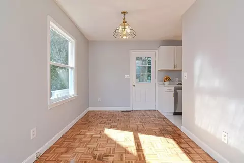 34 Bennett St, Hudson, MA 01749 photo 11