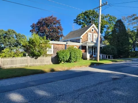 488 Prescott St, New Bedford, MA 02745